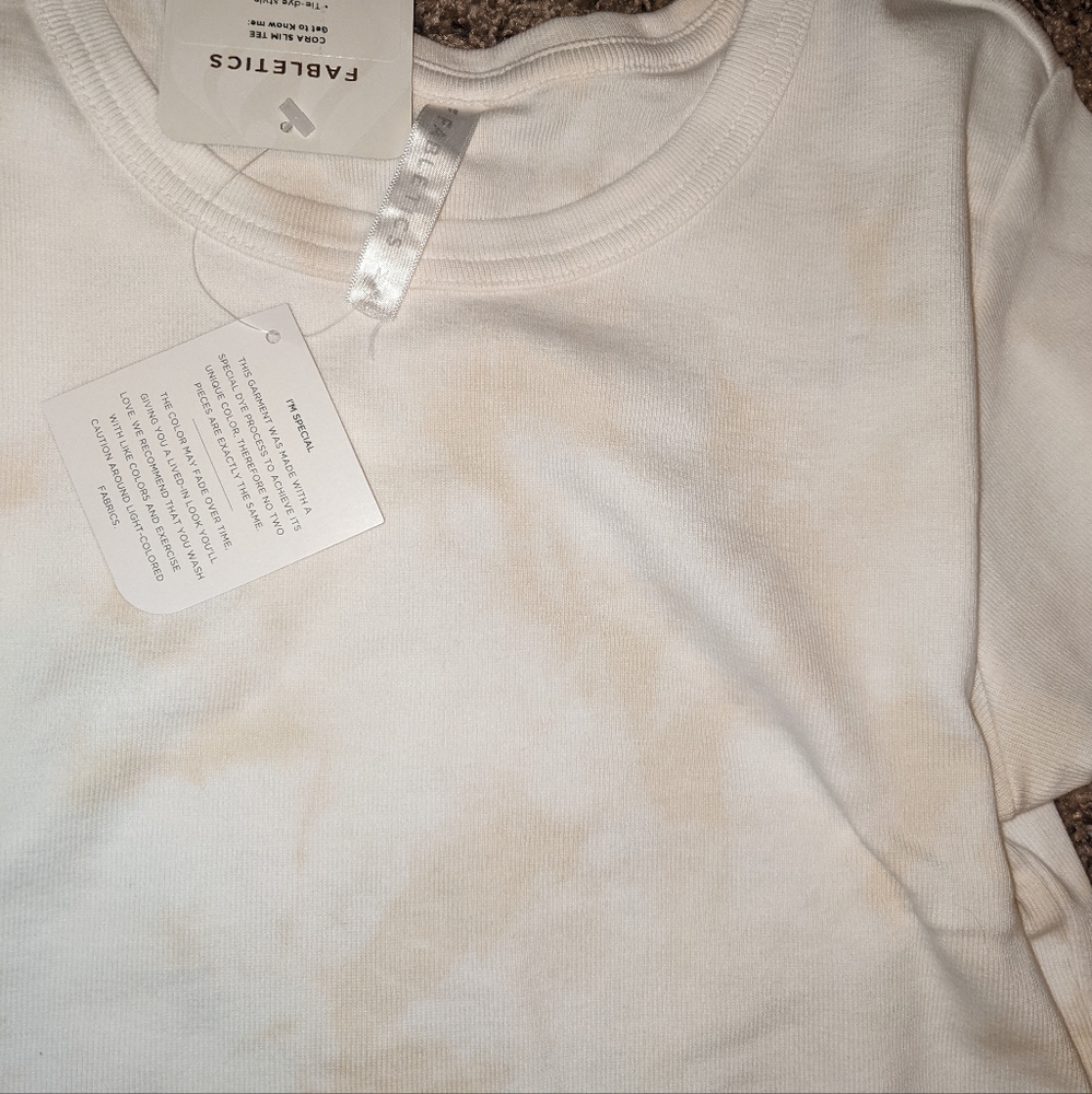 Fabletics Cora Slim tee